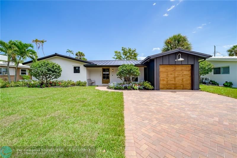 Residential area in Edgewood, Fort Lauderdale, known for its balance in housing market and diverse community.